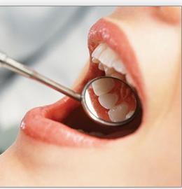 absces na dásně