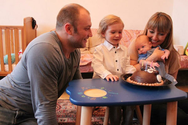 Konstantin Soloviev, Evgenia Akhremenko e bambini