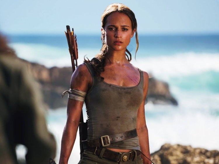 Alicia Wikander kot Lara Croft