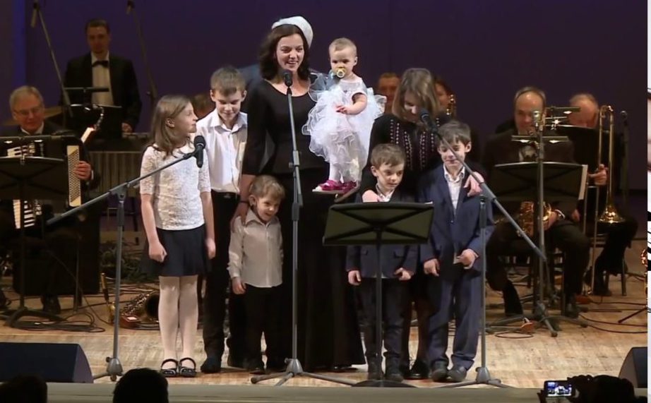 aktorka Irina Leonova z dziećmi
