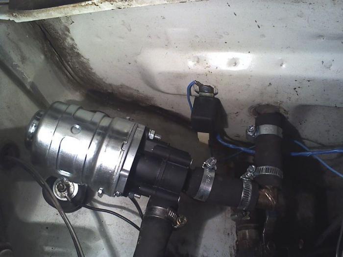 dodatna pumpa na štednjaku VAZ-2114