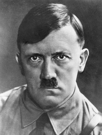 кратка биография на Хитлер