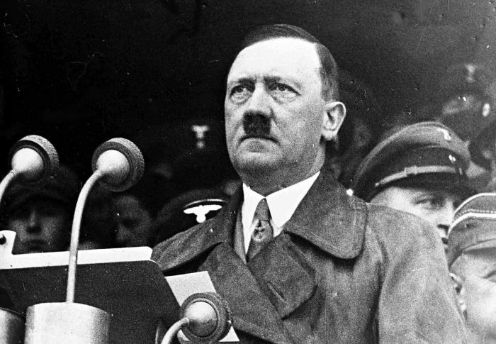 Адолф Хитлер мина Камф
