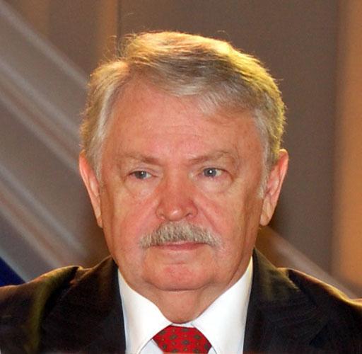 Likhanov Albert Anatolevič.  Životopis