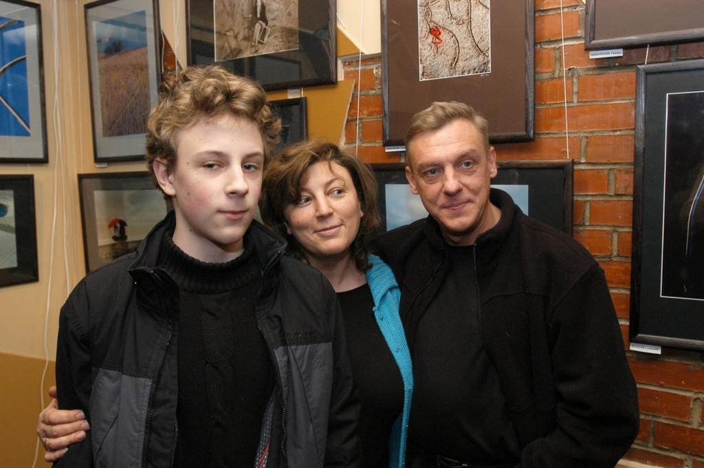 Александър Половцев със съпругата и сина си