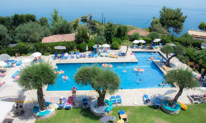 Alexandros Hotel 4 * bazén a moře