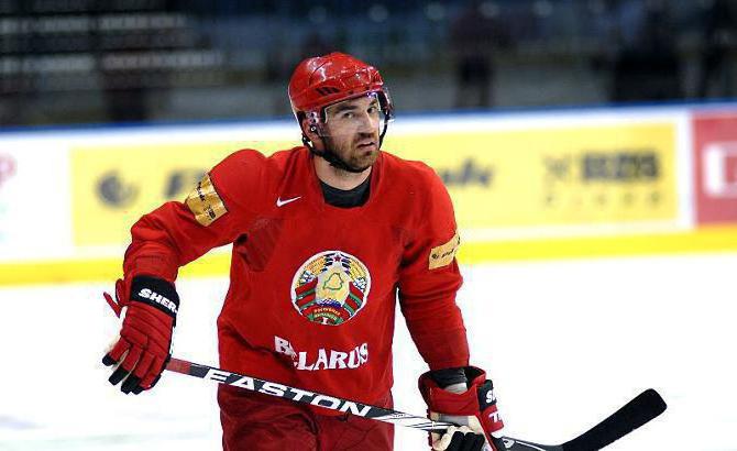 Alexey Kalyuzhny giocatore di hockey
