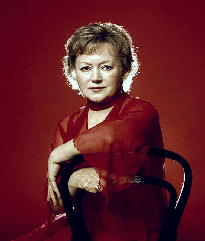 Slavna Lyudmila Kasatkina, Alexeyova mati