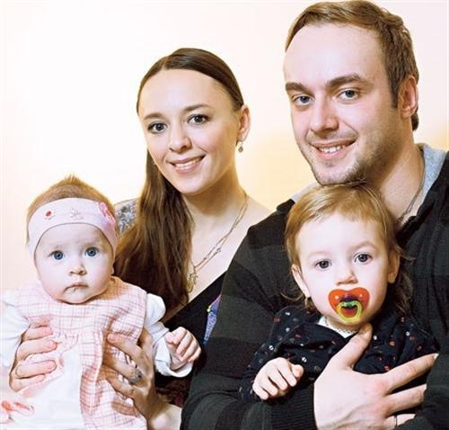 Alla Kazakova sa svojom obitelji
