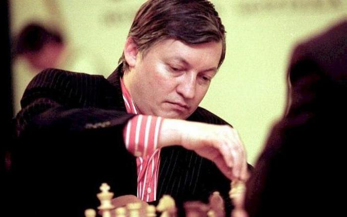 zdjęcie szachowego szachisty