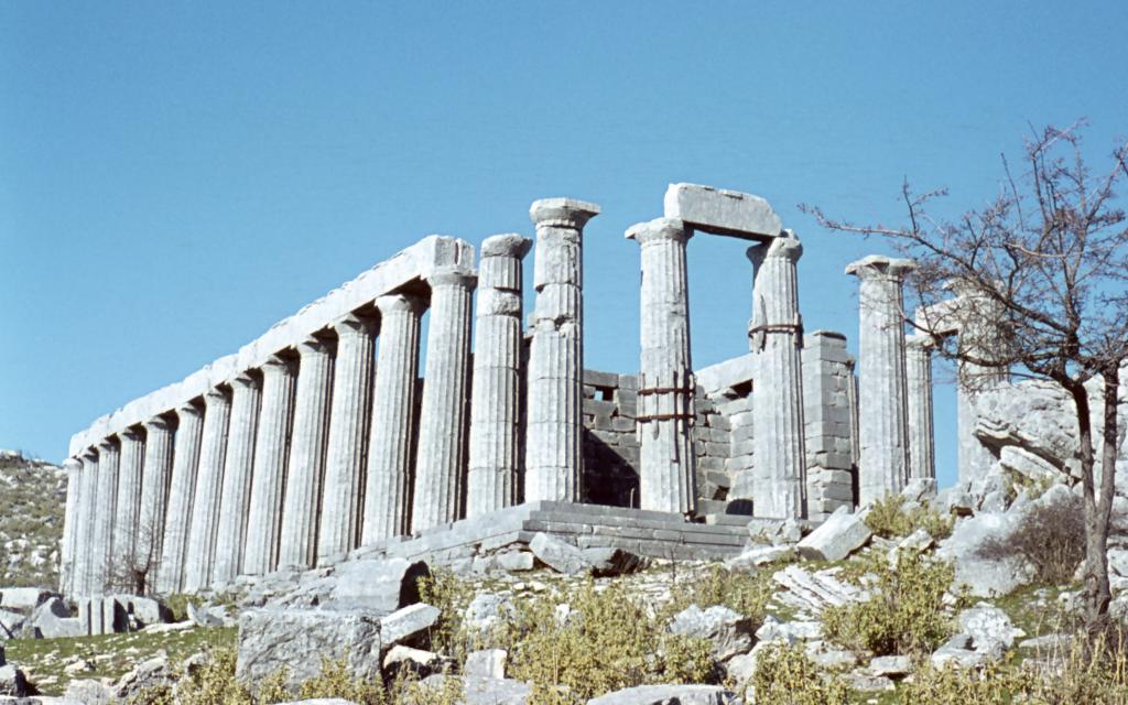 Руините на храма на Аполон