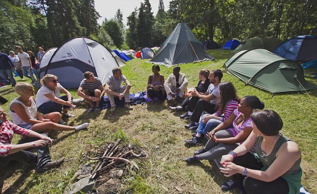 Šatori u kampu
