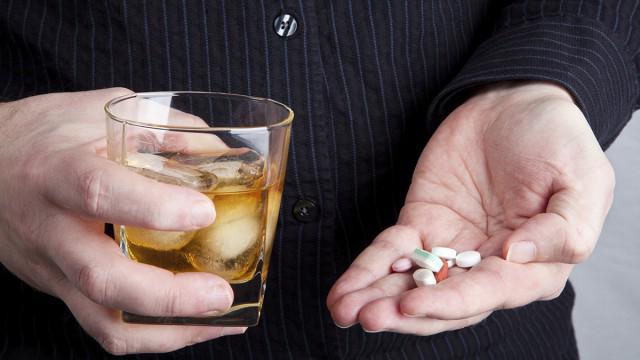 защо не може да алкохол с антибиотици