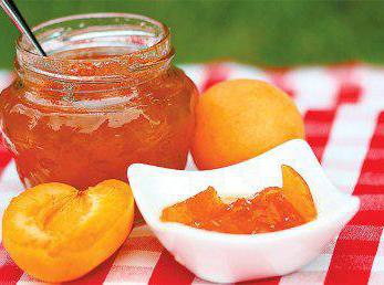 Jak si vyrobit meruňkový džem s mandlemi