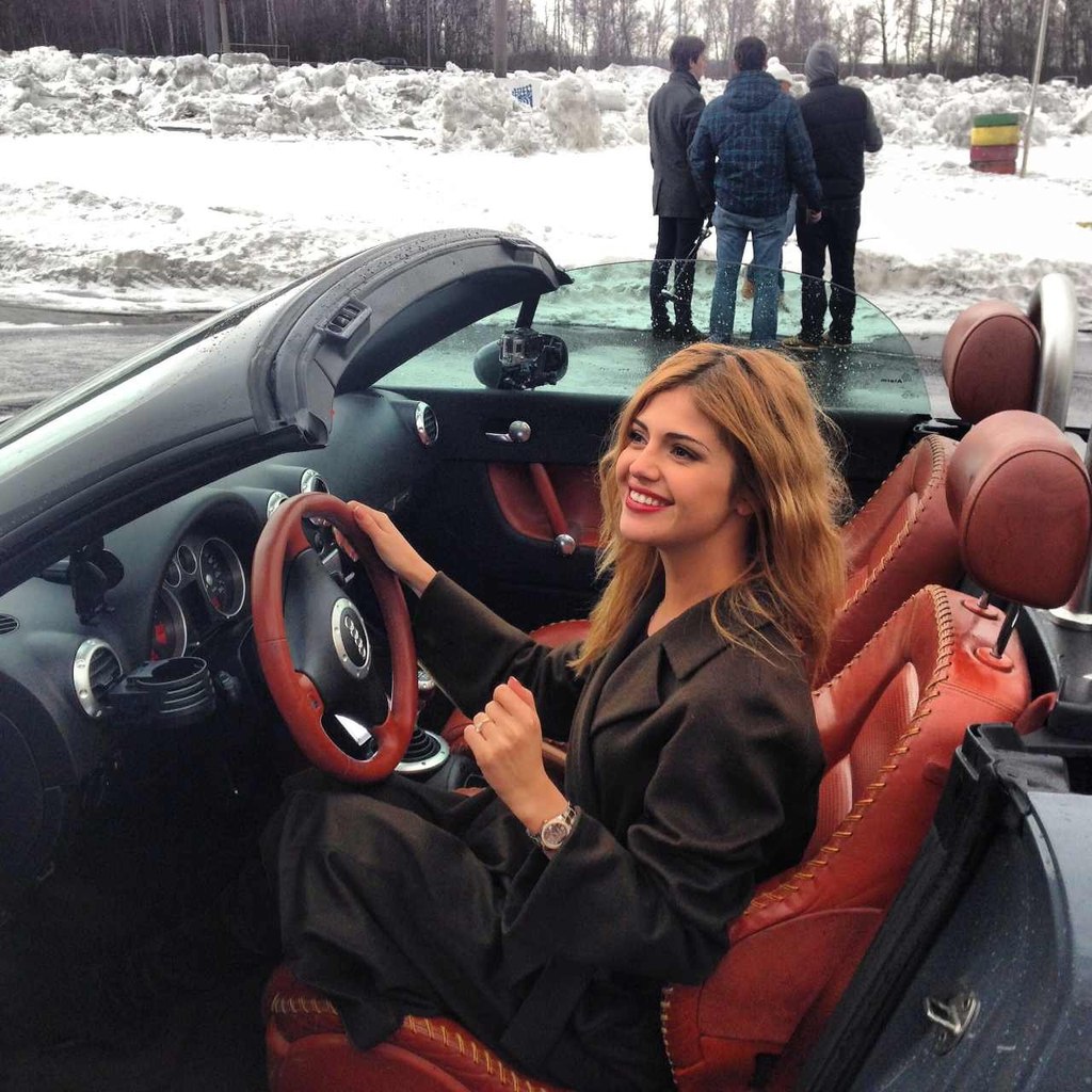Arina Perchik in auto