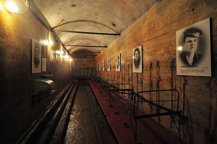 Podzemni hodniki 35 baterij