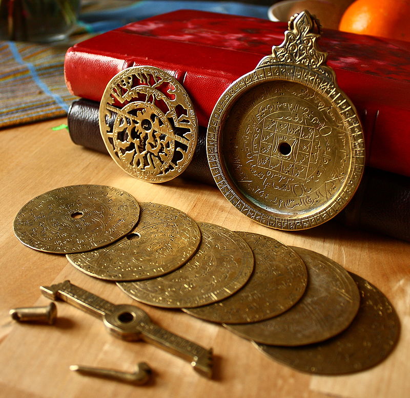 Dettagli dell'astrolabio