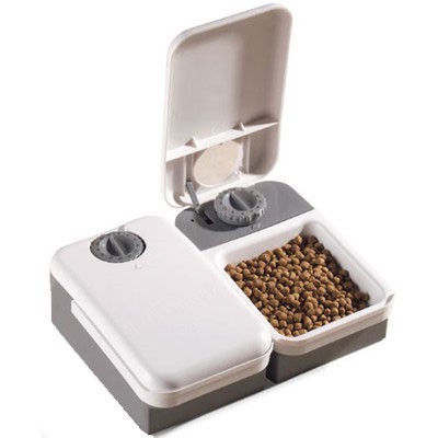 alimentatori automatici per gatti con timer