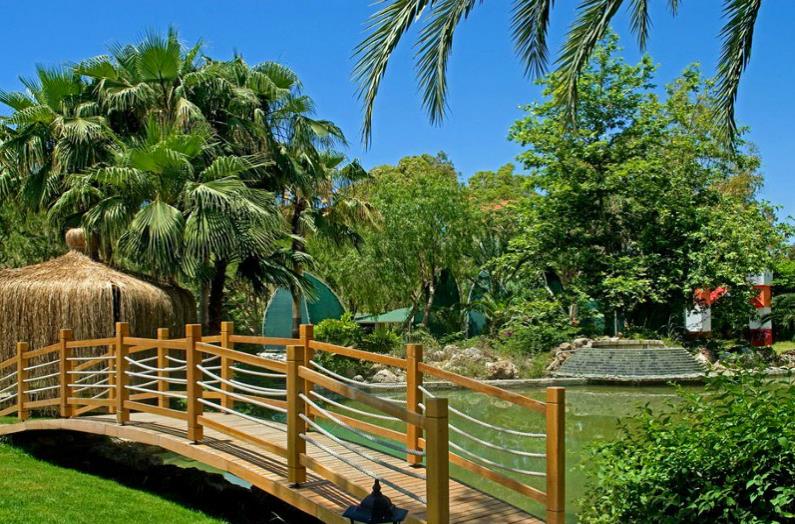 Ботаническа градина Хотел Авентура Парк