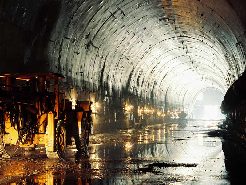 Costruzione di tunnel Severomuisky