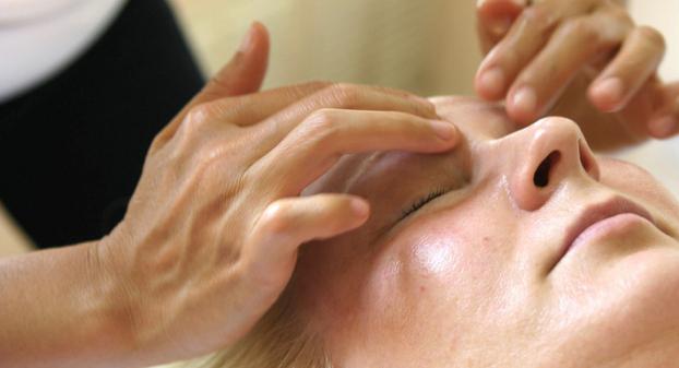 narzędzia do pielęgnacji twarzy