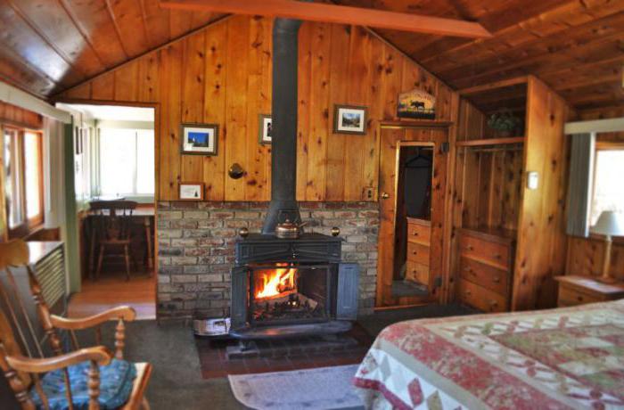 interno cottage in legno