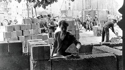 První berlínská krize