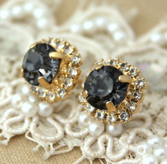 orecchini con diamanti neri