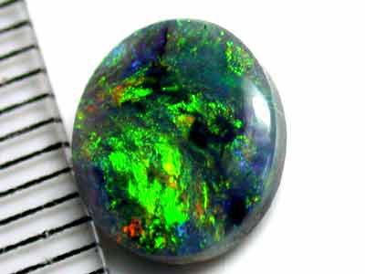 foto di pietra opale