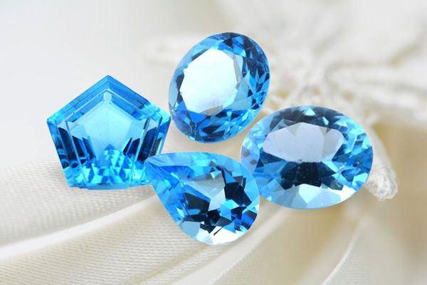 modrá hodnota topazového kamene