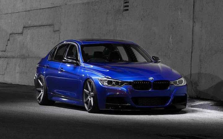 BMW f30 niebieski