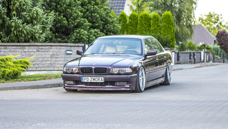 BMW serije 7 E38