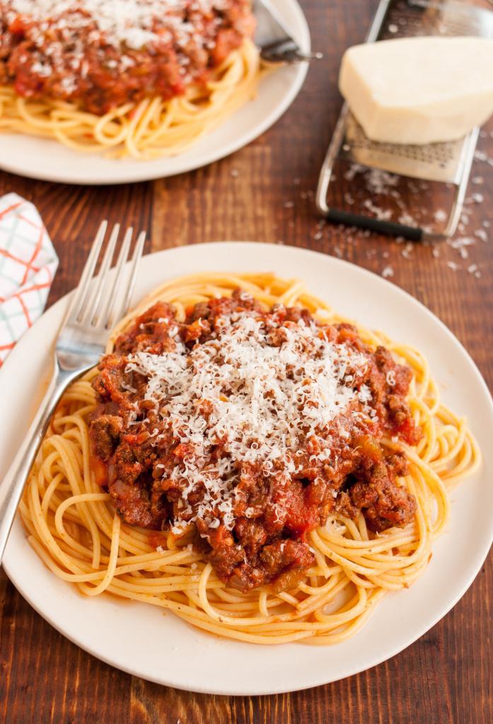 Spaghetti veri bolognesi