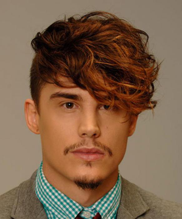 Foto maschile di taglio di capelli britannico