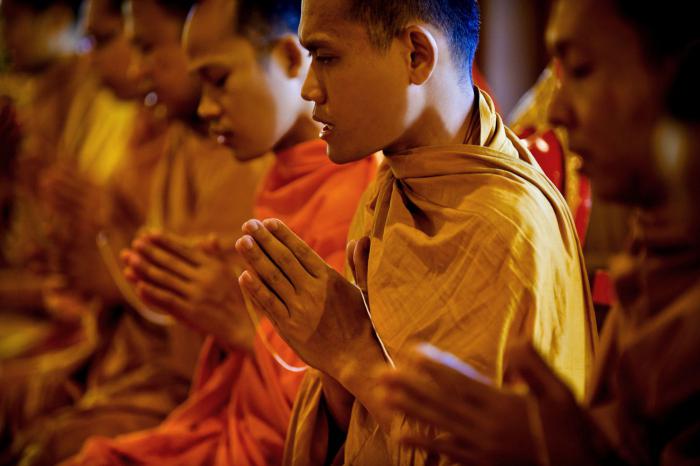 skupnost budističnih menihov