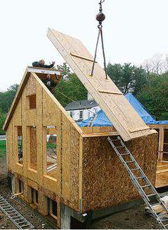 tecnologia di costruzione della casa di legno