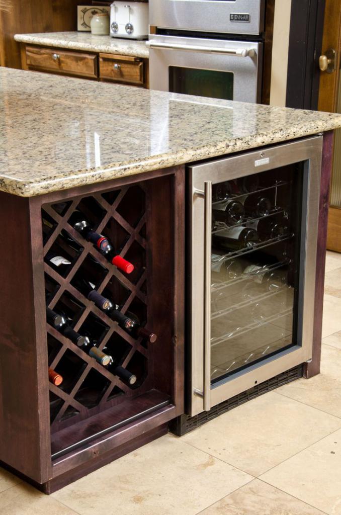 Вграден шкаф за вино