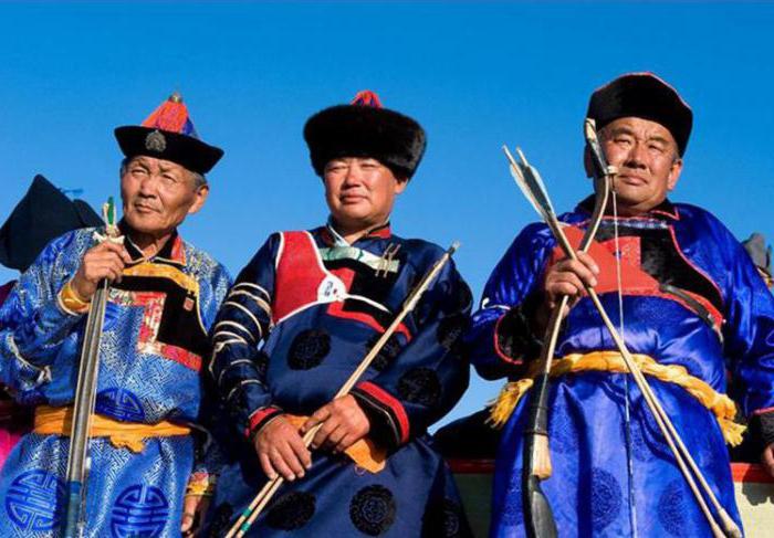 Foto di costume nazionale Buryat maschio e femmina
