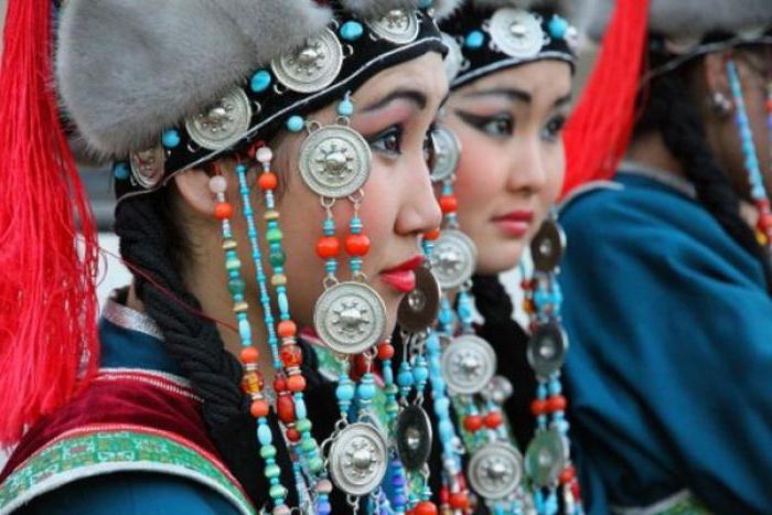 jaký je národní kostým Buryats