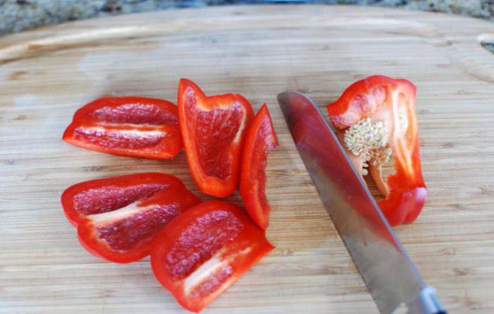 рецепта за салата зеле моркови червен пипер