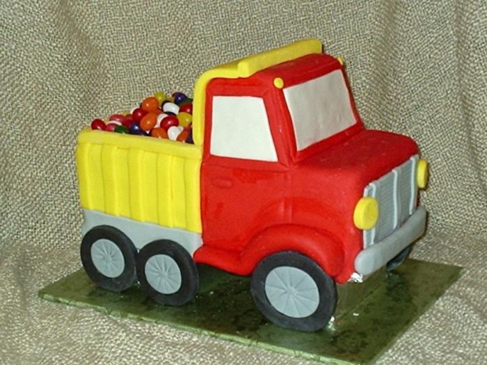 ciasto w postaci wóz strażacki