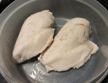 kaloryczna pierś z kurczaka gotowana