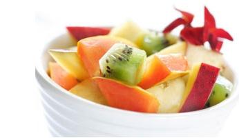 insalata di frutta calorica