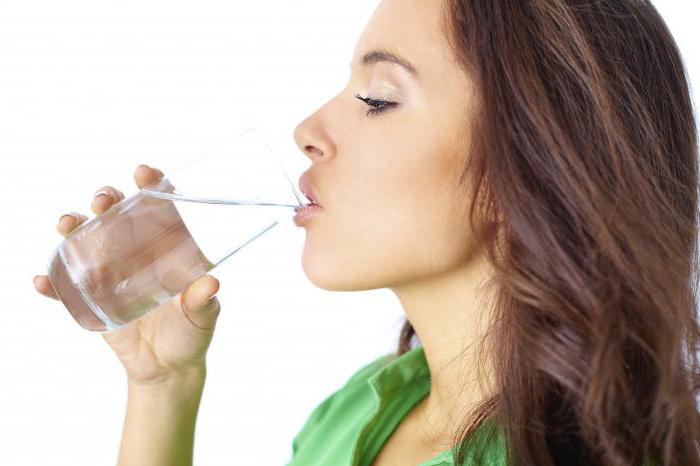 je li moguće piti vodu tijekom vježbanja za mršavljenje