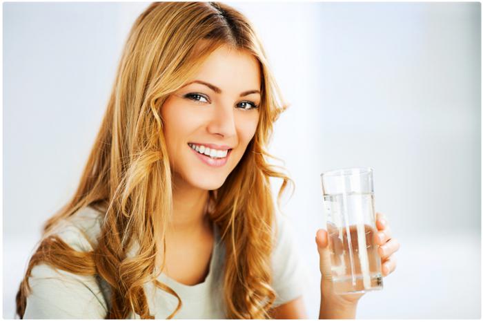 puoi perdere peso se bevi molta acqua