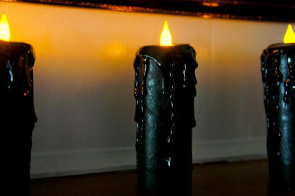 černé svíčky