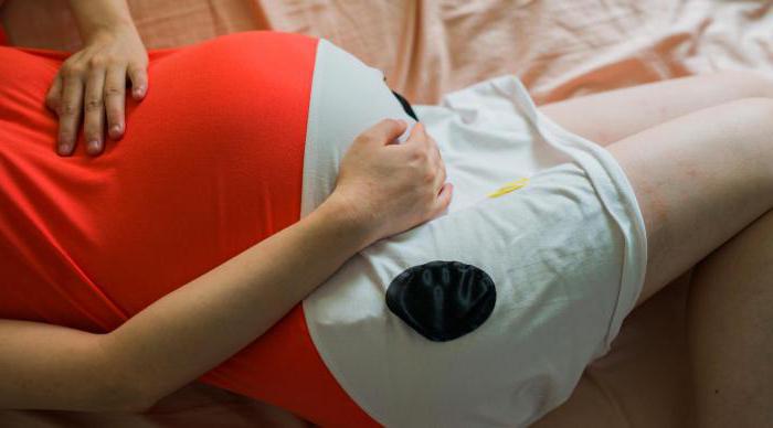 37 týdnů těhotenství, které řeší bolest v dolní části břicha