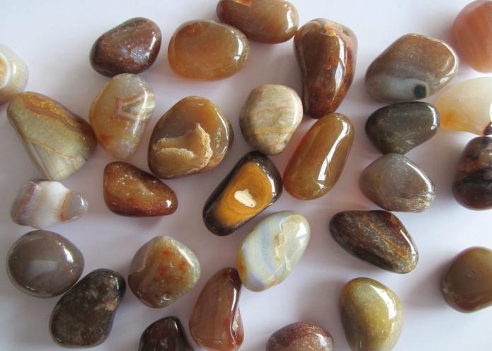 vlastnosti a hodnotu chalcedonových kamenů
