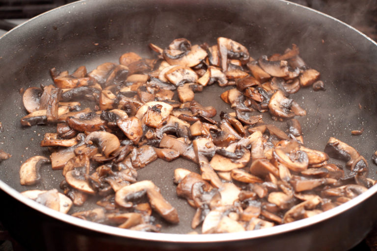 печење печурки