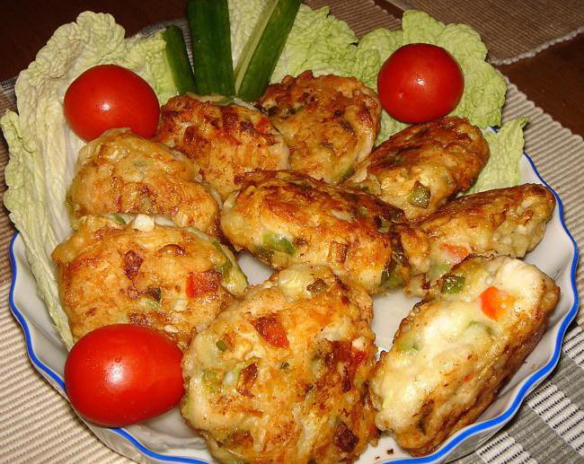 Polpette di pollo con zucchine e formaggio